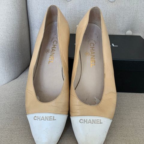 Chanel pointed ballerina str 39,5- kr 2500