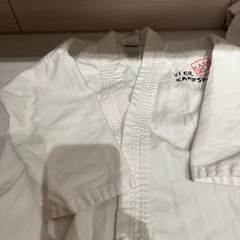 Karate uniform Størrelse:130 cm