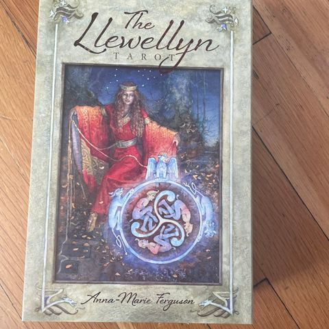 "The Llewellyn Tarot" av Anna-Marie Ferguson