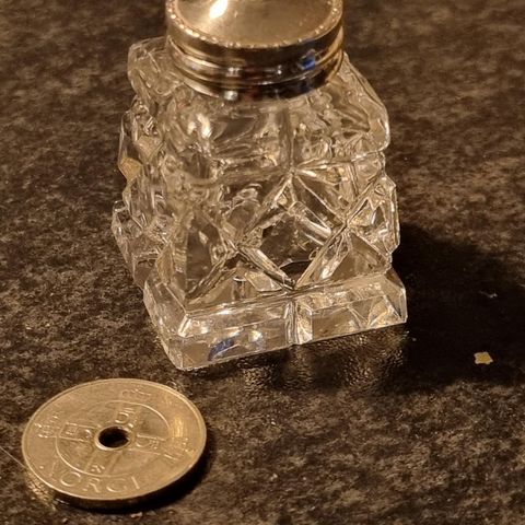 Vintage Norsk krystal og sølv 925 (stemplet sterling)salt bøsse