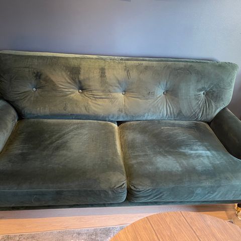 Sofa fra Trademax - type Andrew (farge mørkegrønn)