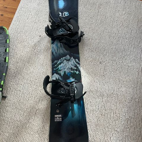 LibTech Snowboard med bindinger og sko