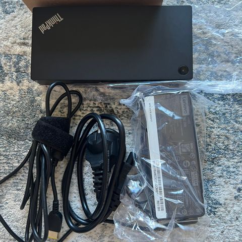 Lenovo Usb-c docking stasjon