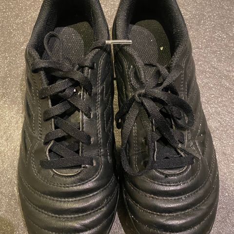 Adidas Copa fotballsko str. 34