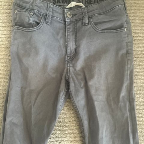Stilige bukser til gutt fra HM str 11-12år (152cm)- kun 65kr