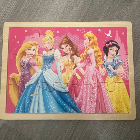 Puslespill av tre / Disney Prinsesser