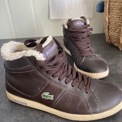 Lacoste vintersko