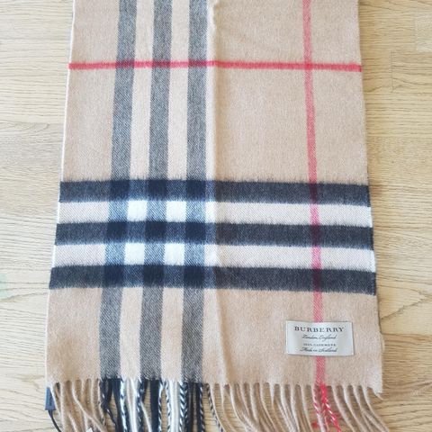 Burberry skjerf i kasjmir