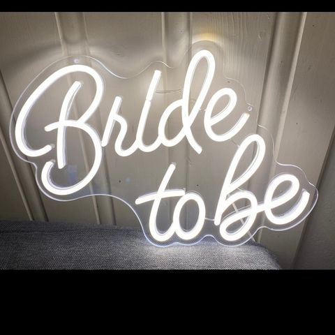 Bride-to-be neonskilt