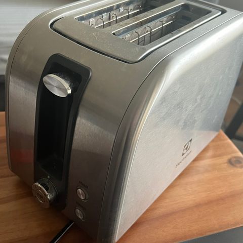 ELECTROLUX BRØDRISTER EAT7700 STÅL