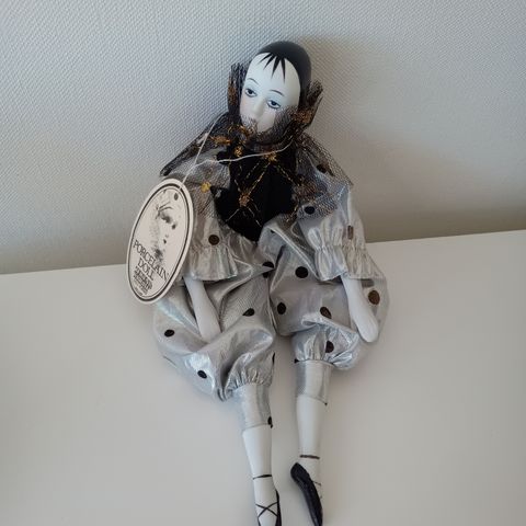 Harlequin Pierrot figur