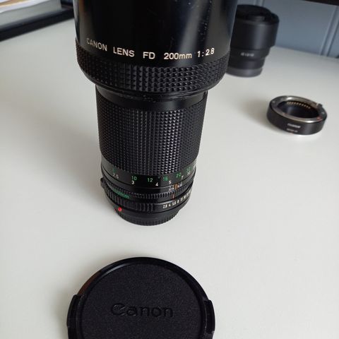 Canon FD 200mm/2.8