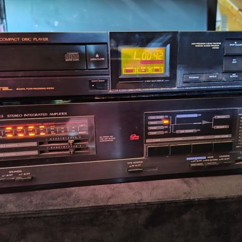 JVC A-GX3,JVC XL-V330 DISC PLAYER.