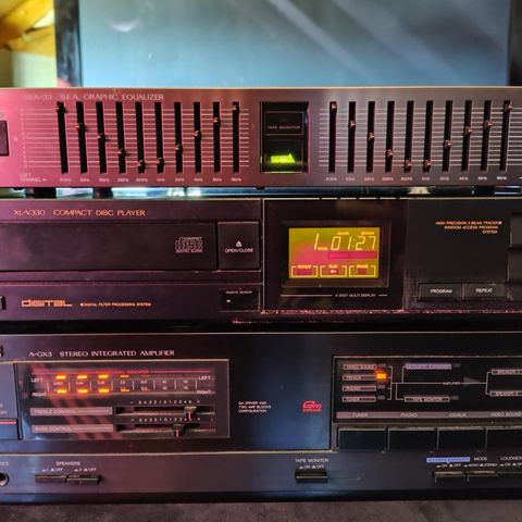 JVC A-GX3,JVC SEA 33 EQUALIZER,JVC XL-V330 DISC PLAYER.