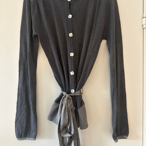 Cardigan fra By White