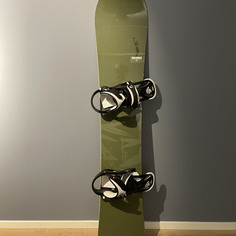 Snowboard - Burton Balance 161