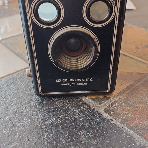 SIX-20 Brownie C Kodak Kamera