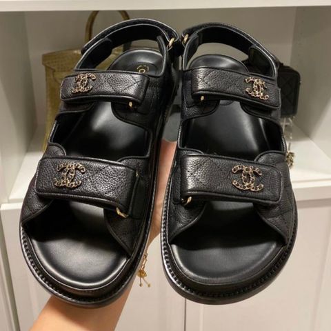 Chanel sandaler