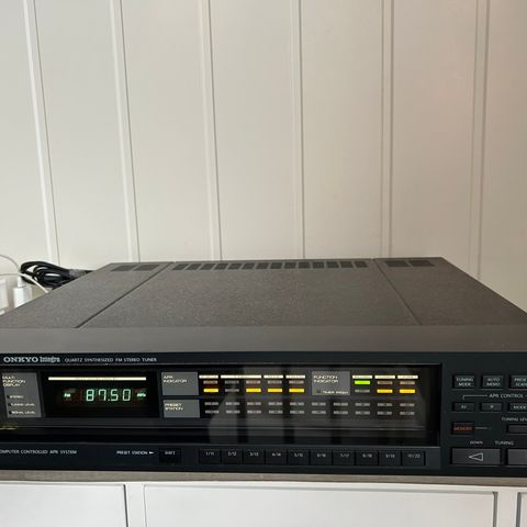 Vintage Onkyo T-9090 Tuner "Top of the line"