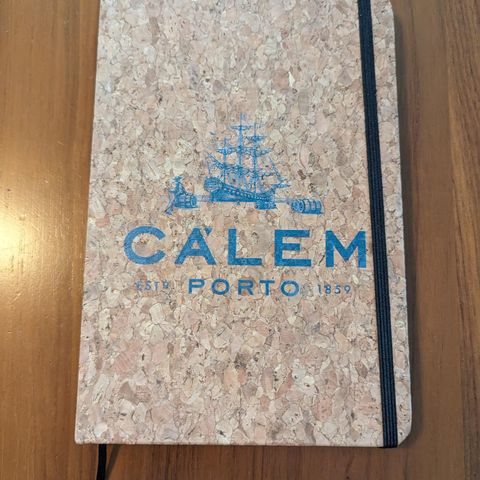 Ny notatblokk , Calem portvin, laget av kork