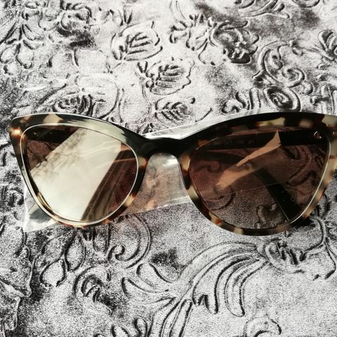 Nye Prada solbriller