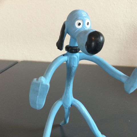 Retro bøyelig hundefigur