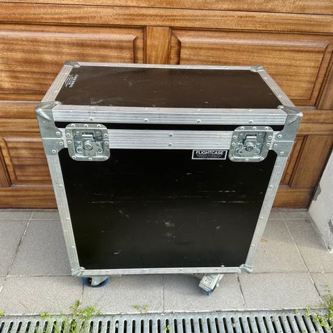 Flight case 63x63x34