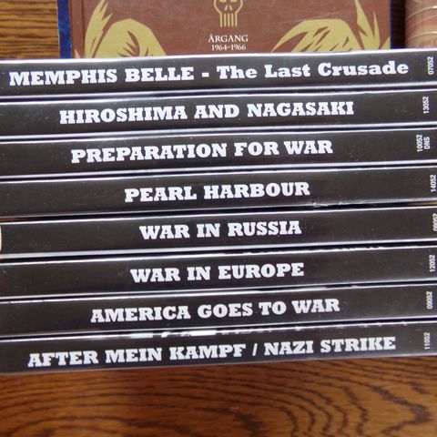 "World War Two Documentary" - 8 dvd-er i samling - selges for 100,- kroner