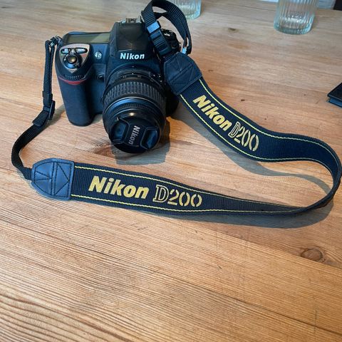 Nikon D200