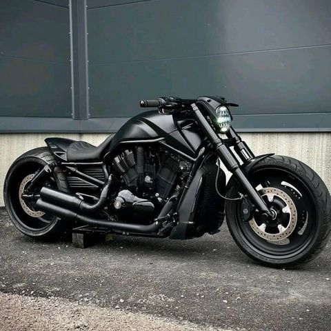 Ønskes kjøpt  Harley Davidson Night Rod  Custom.