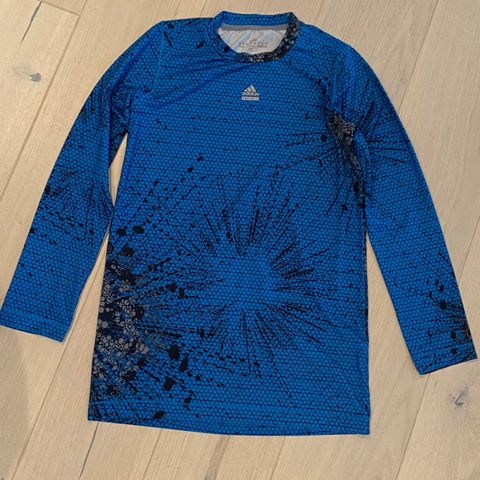 Adidas techfit treningsgenser blå, grå, svart str 15-16 år