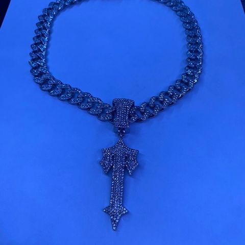 Diamond cuban link chain med Trapstar pendant