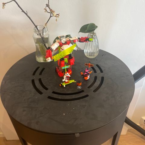 Lego ninjago - Kai’s mech jet