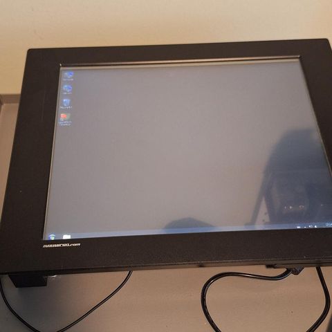 Indumicro datamaskin med touchskjerm
