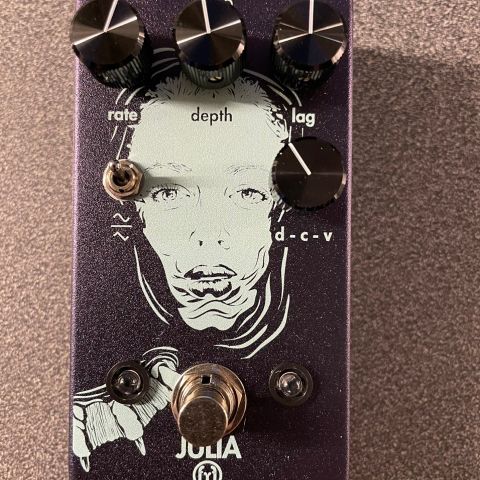 Julia Chorus  Walrus Audio ( som ny)