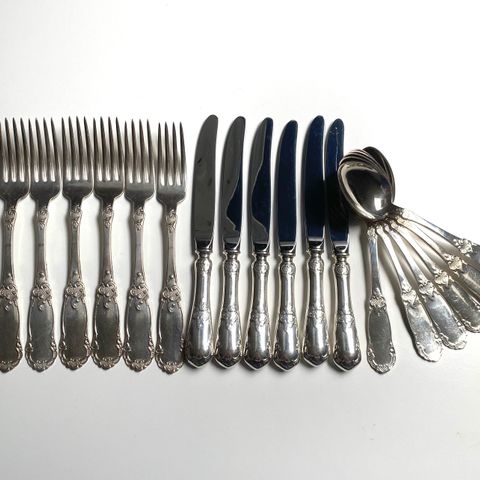 Panser sølvplett kniver,gafler & spiseskjeer