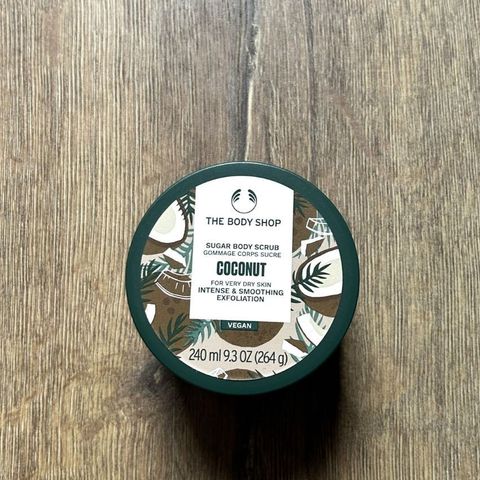 The body shop coconut body scrub Vegansk kroppsskrubb peeling