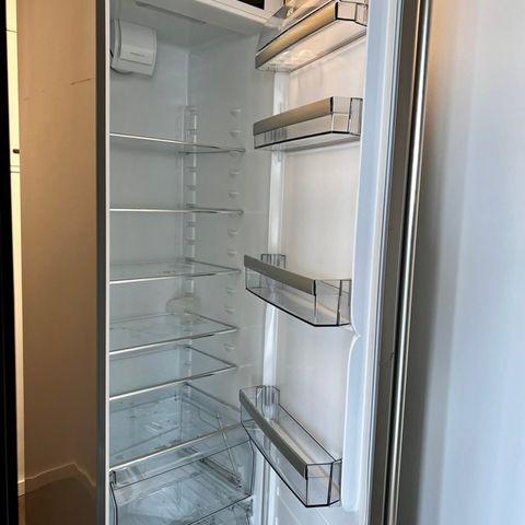 Kjøleskap stort Reservert