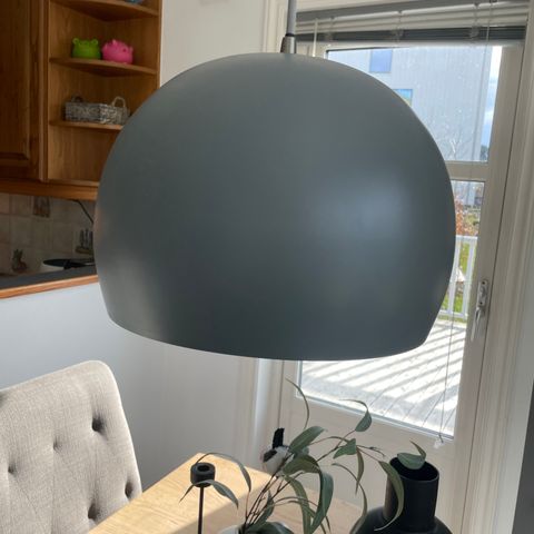 Bolia ball lampe