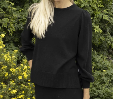 Ny! Svart Ella &Il klassisk svart merino sweater/genser str. M