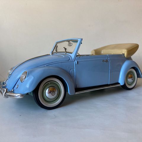 1951. Volkswagen. Cabriolet.     1:18