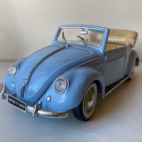 1951. Volkswagen. Cabriolet.     1:18