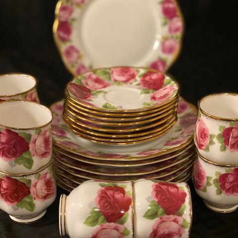 Royal Albert, Old english rose 1960/70