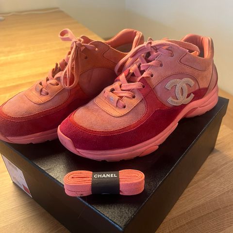 Chanel sneakers 40,5