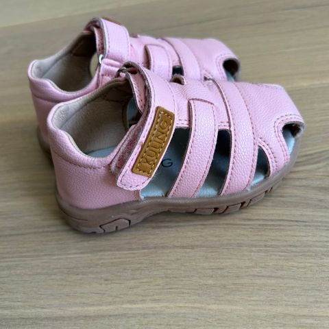 Kuling rosa sandaler strl 22