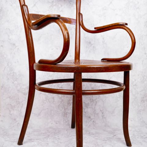 Antikk bentwood karmstol - Thonet by Fischel.