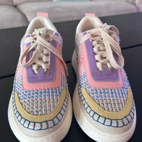 Steve Madden sneakers