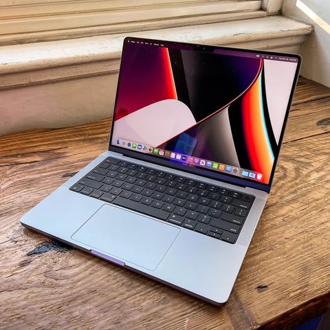 MacBook Pro 14-tommers, 2021, Apple M1-Pro chip, 1TB minne
