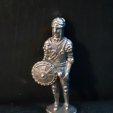 TimeLine pewter figurines.