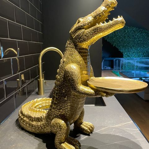 RÅLEKKER ALIGATOR  STATUE XL🐊